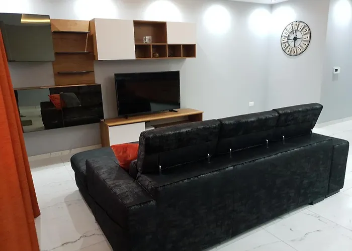 A Ground Floor Maisonette - Mellieha Bay 아파트 *