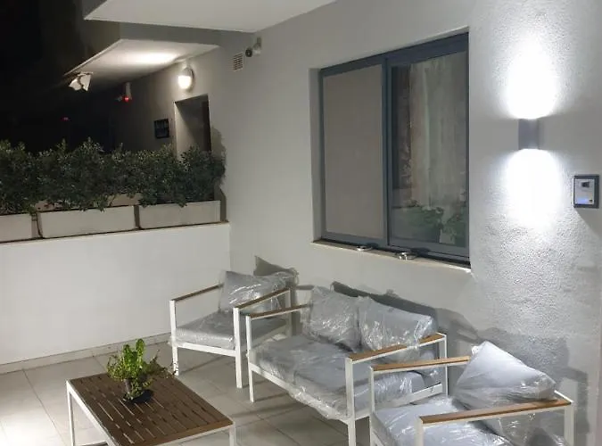 A Ground Floor Maisonette - Mellieha Bay 아파트