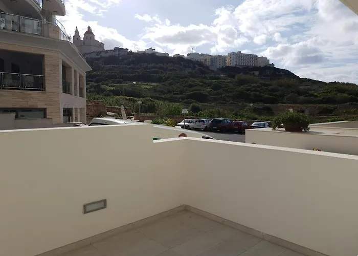 A Ground Floor Maisonette - Mellieha Bay Διαμέρισμα