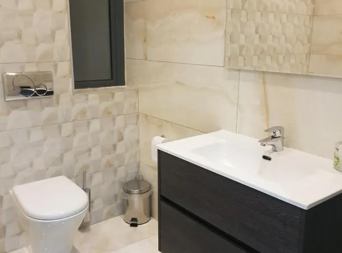 A Ground Floor Maisonette - Mellieha Bay * Is-Sellum